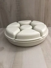 TUPPERWARE SPECKLED WHITE DIVIDED VEGETABLE CHIP AND DIP SERVING TRAY BOWL LID 
