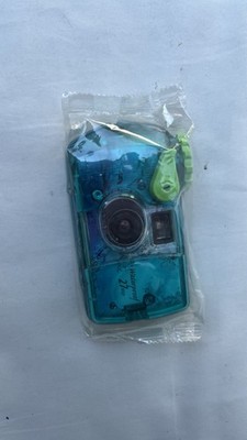 Fujifilm QuickSnap Waterproof 35mm Disposable Camera   27 Exposures