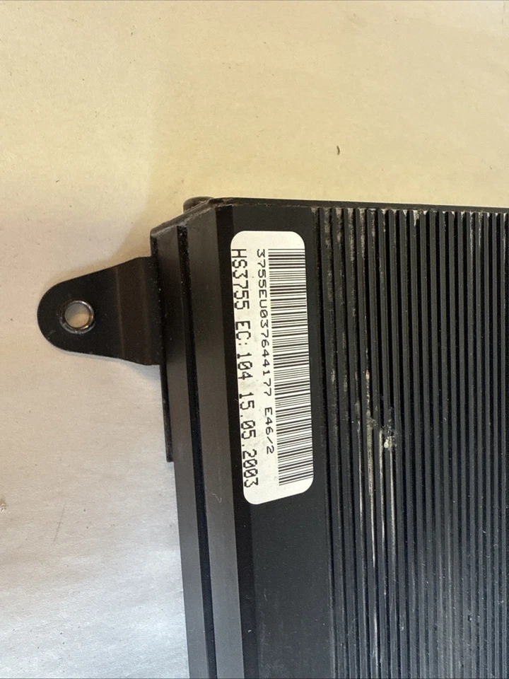 2001-2006 BMW M3 E46 Harman Kardon módulo amplificador de som áudio fabricante de equipamento original - Imagem 4 de 4