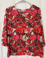 Emily Daniels Rose Multiple Color Top With 3/4 Sleeves. Size Petite L