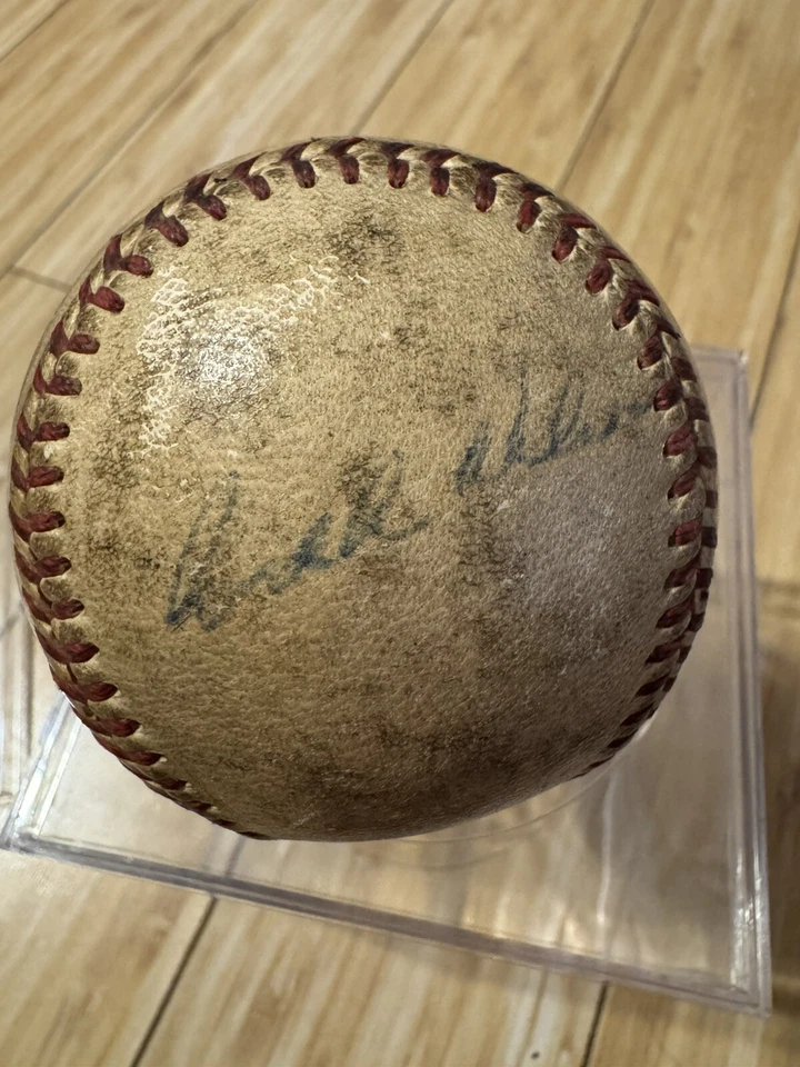 Antiguo béisbol autografiado Lou Boudreau Foto 2 de 4