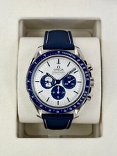 Omega Speedmaster Silver Snoopy 310.32.42.50.02.001