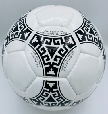 FIFAワールドカップ1986メキシコ大会 公式試合球azteca アステカ Adidas Azteca - Wikipedia