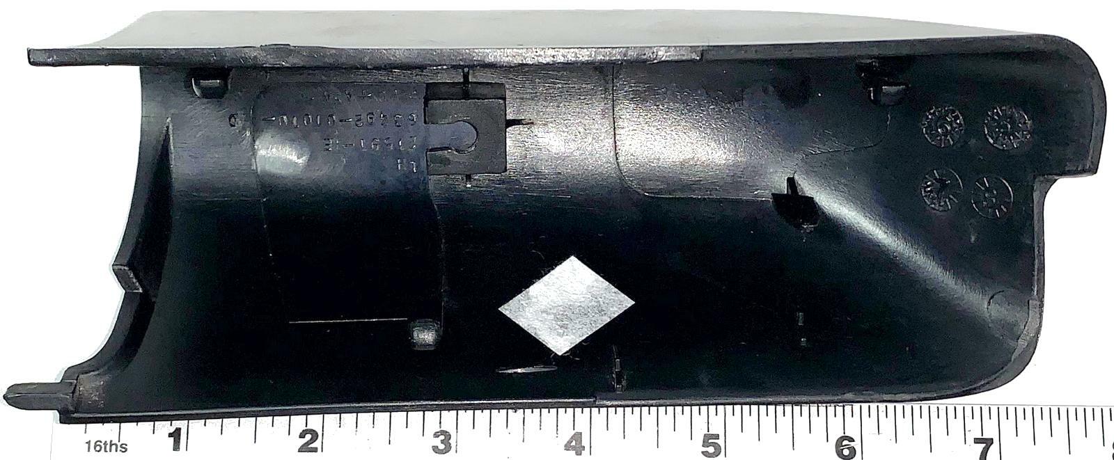 0308 Pontiac Vibe—Left Driver Front Roof Luggage Rack End Trim Cover