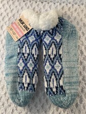 New Muk Luks L/XL Women  s Size 8-10 Non-Slip Cozy Lined Cabin Socks  Blue
