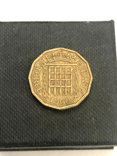 1960  QUEEN ELIZABETH II  THREE PENCE COIN