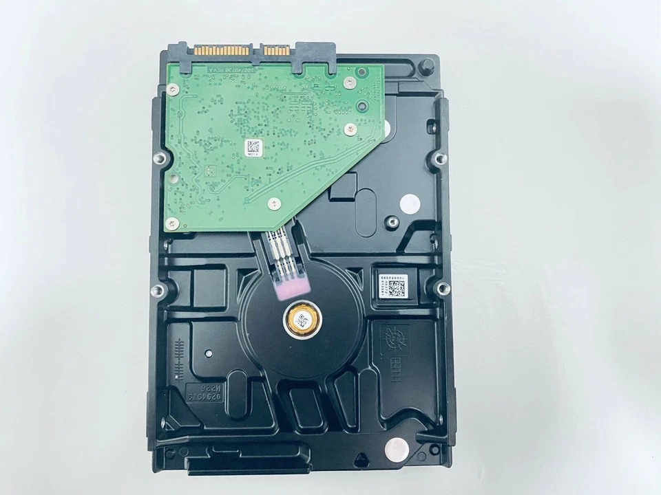 Seagate ST1000DX001 3.5" SSHD 1TB 7200RPM SATA 8GB SSHD Solid State Hybrid Drive - Image 4 of 4