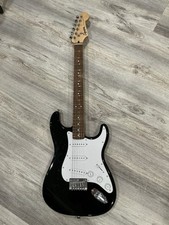 Squier Sonic Stratocaster Guitar *** LOCAL PI...