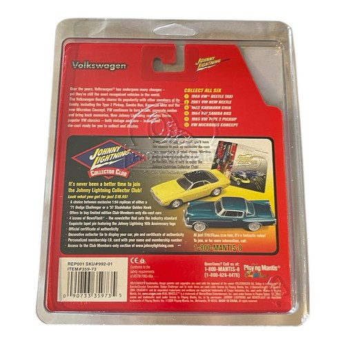 Johnny Lightning 1966 VW Karmann Ghia Toys R US Exclusive 1 of 4000 Green - Picture 2 of 2