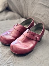 Dansko Women's Red Leather Clogs Size 40/9 Women s.