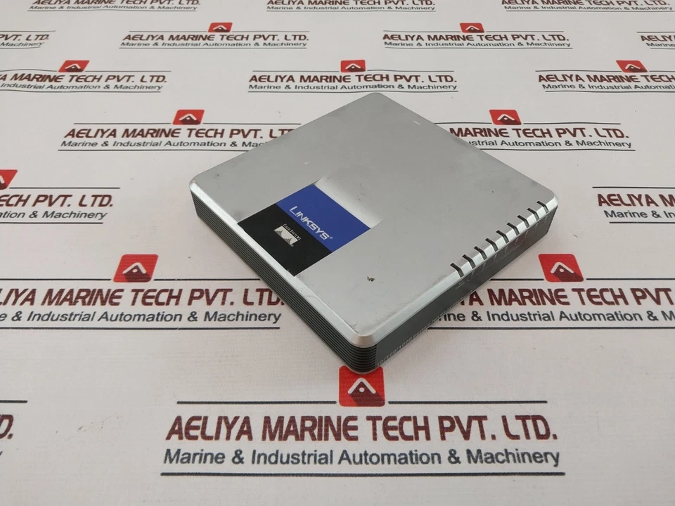 Linksys EG008W 8-port Workgroup Switch - Image 3 of 4