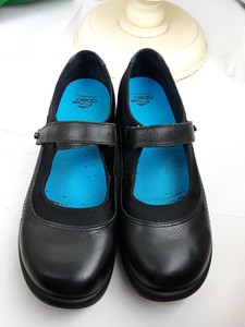 abeo non slip shoes