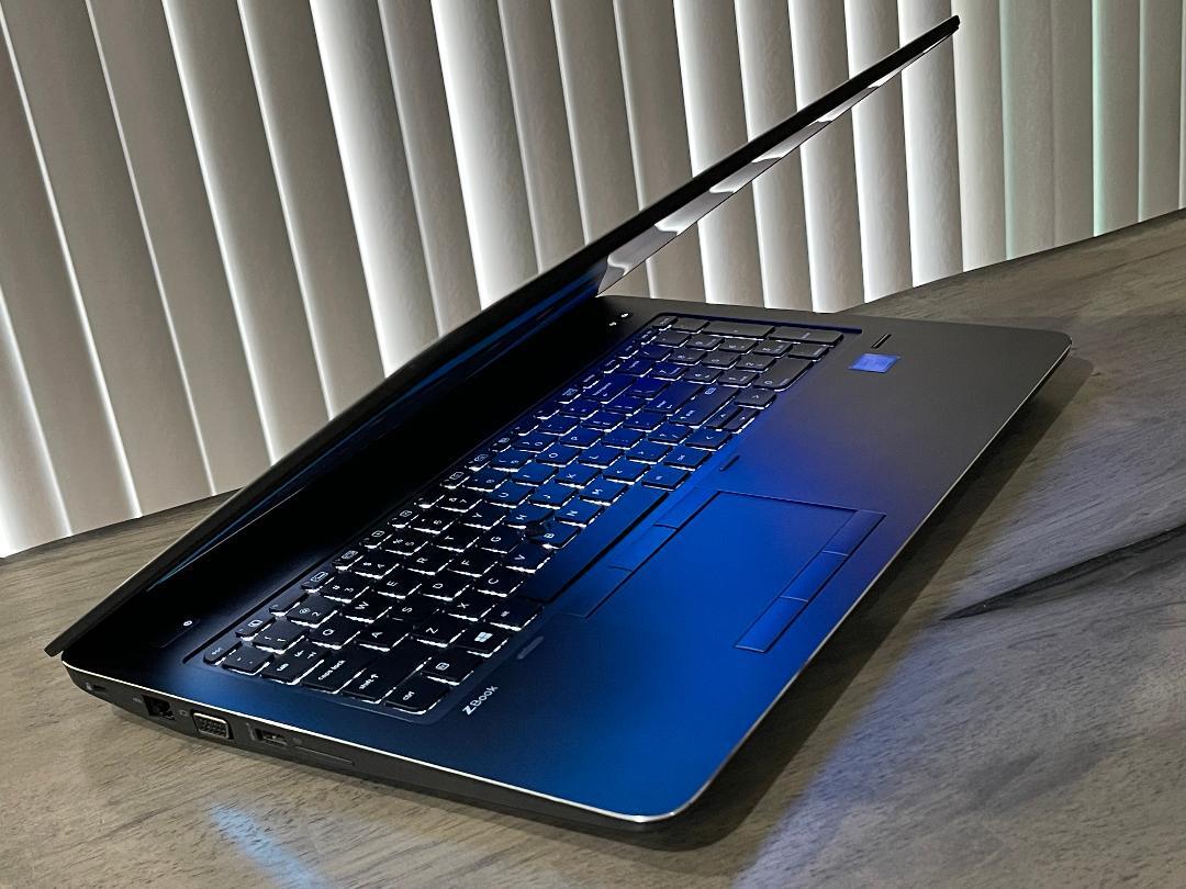 HP ZBOOK 15 (G3) CORE I7-6820HQ 512GB SSD 16GB RAM NVIDIA HP ZBOOK 15 (G3) CORE I7-6820HQ 512GB SSD 16GB RAM NVIDIA