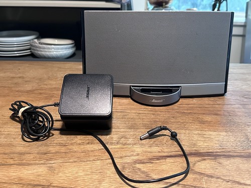 Bose SoundDock Digital Music System - Picture 1 of 5