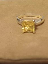 Ladies Sterling Silver 925 ring size 9 unkown stone