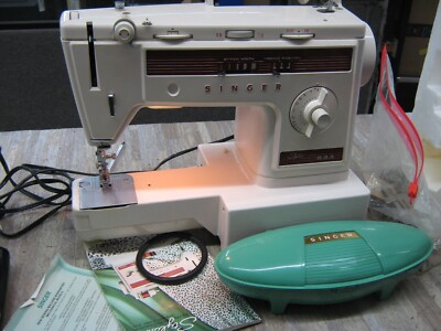 VINTAGE 1980 SINGER SEWING MACHINE 833no full tested as is part or