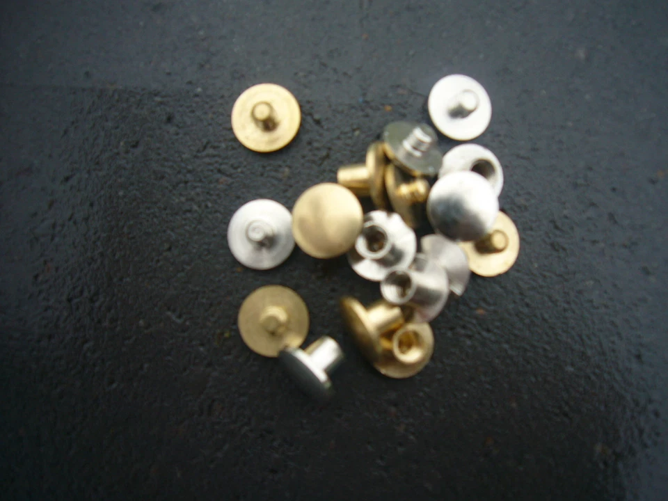 ZAZU Chicagoschrauben, Buchschrauben f. 3-lagiges Biothane 7,5mm hoch