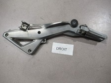 Platine repose-pied droite (Honda - Hornet 600 2011 - 2014)