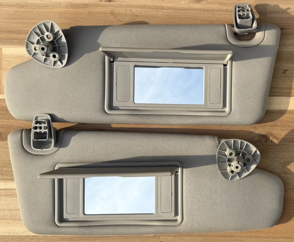 Parasoles grises laterales para conductor y pasajero Chevrolet HHR 2006-2011 OEM Foto 2 de 3