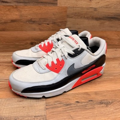 Nike Air Max 90 Gore-Tex Infrared Men's Size 10  White and Red Sneakers Black