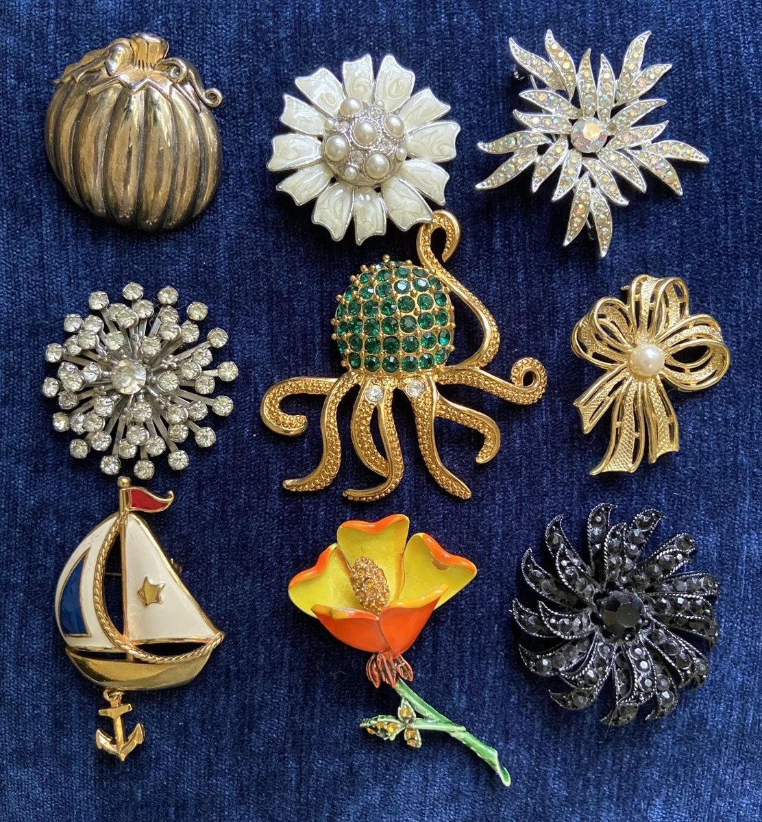 Vintage Signed Art Brooch In Retro Costume Pins & Brooches for