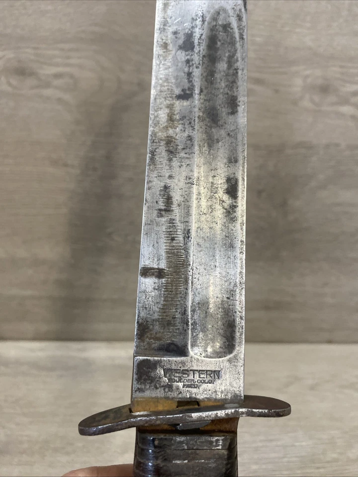 WW2 WESTERN CUTLERY BOULDER COLO. USA MILITARY SURVIVAL BOWIE KNIFE - Image 4 of 4