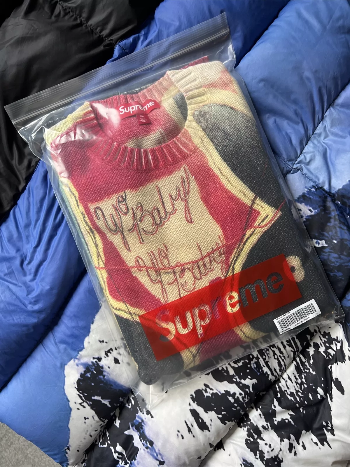 Pull bébé Supreme Yo   Taille extra large. Tout neuf