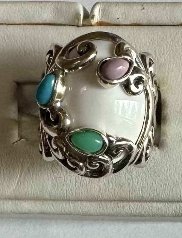 Picture 4 of 5
