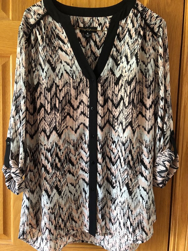 WOMEN'S  Nu Options Top  Size M - NWOT - Retail $46