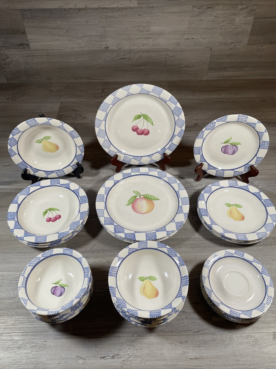 24 Piece Set Pfaltzgraff Hopscotch Dinnerware Fruit Blue