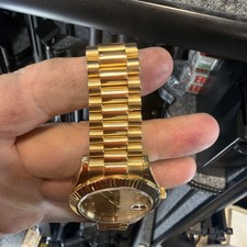 Rolex Day-Date II 218238 Yellow Gold Champagne Diamond Dial 3