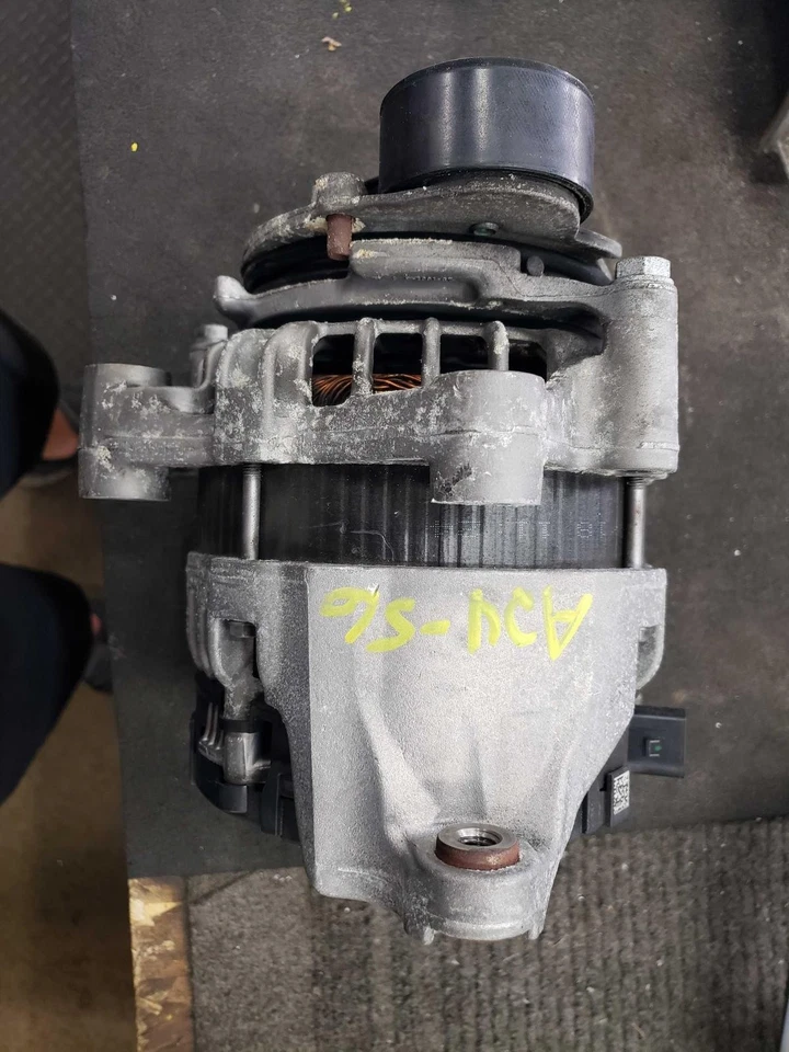 18 19 BMW X3 Alternator 180 amp - Image 2 of 4