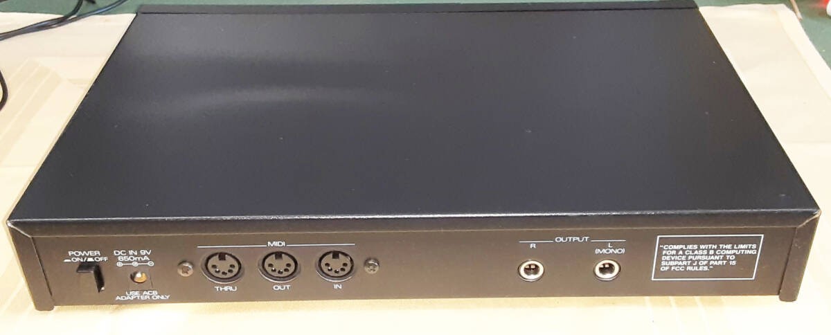 Roland MT-32 Multi Timbre Sound Module Ver.1 Tested Vintage