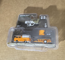 GreenLight Hitch & Tow Series 11 1:64 1978 VW Type 2 Double Cab Pickup + Trailer
