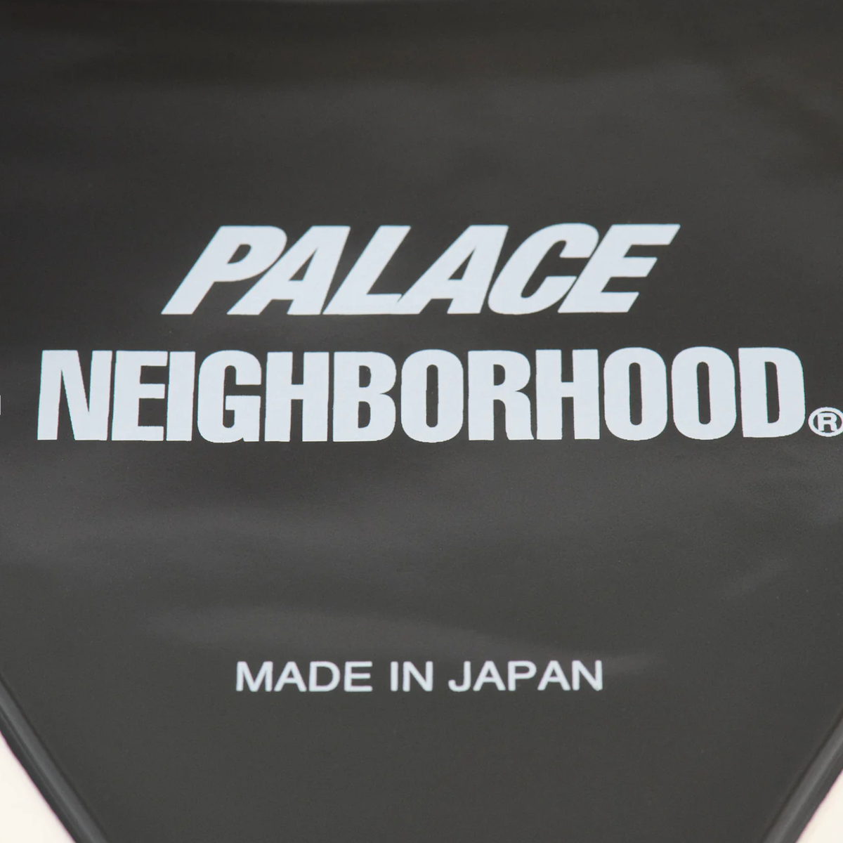 PALACE AUTUMN 2025 NEIGHBORHOOD INCENSE CHAMBER BLACK CERAMIC