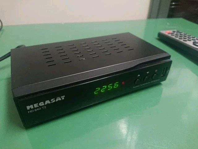 MEGASAT DVB-T2 RECEIVER HD 640 T2 HEVC MPEG4 HDMI SCART HDTV USB SET-TOP-BOX - Bild 4 von 4