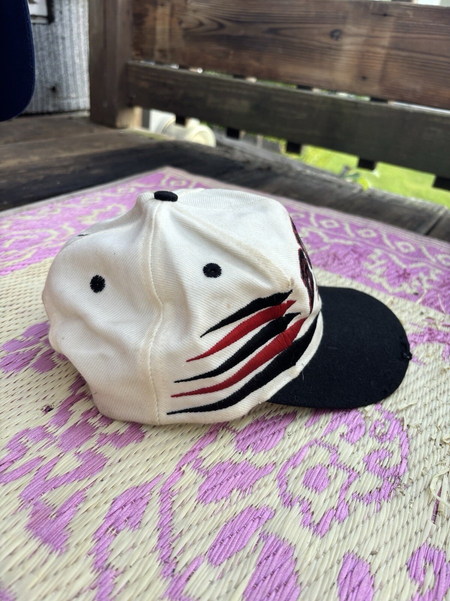 Chicago Bulls Vintage Logo Athletic Diamond D-Cut Aztec