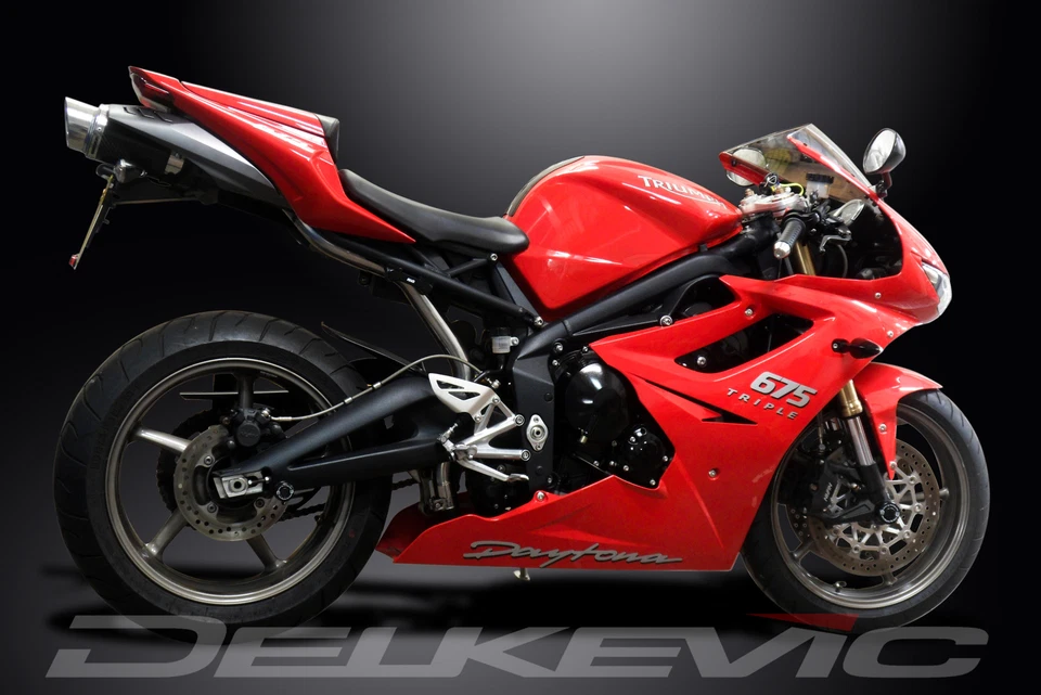 Triumph Daytona 675 2006-2012 Slip On 8" Round Carbon Exhaust Muffler Kit - Image 4 of 4