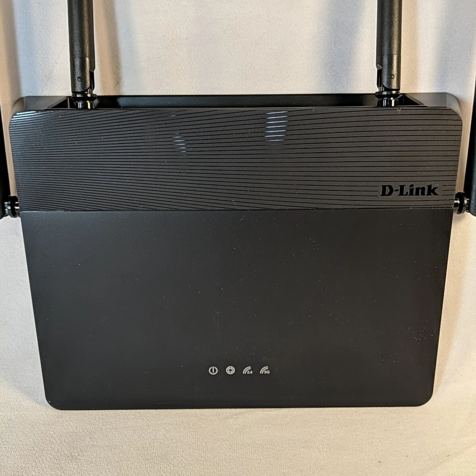 D-Link DIR-878 Router Black LAN WiFi Dual Band - Image 2 of 4