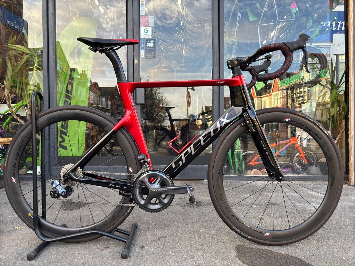 SpeedX Leopard Pro Carbon Road Bike 54cm XL Ultegra Di2 Gears virtually new