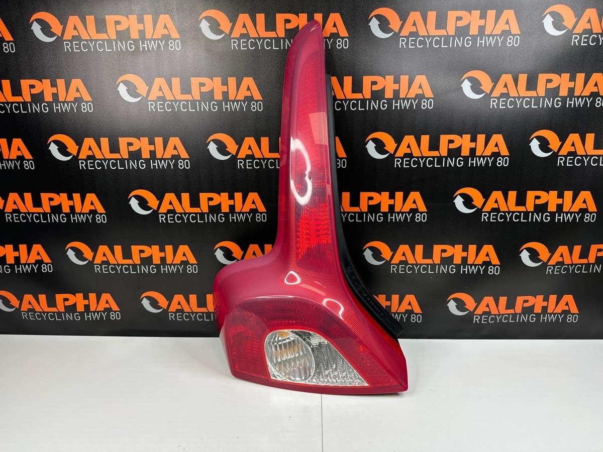 ボルボC30中古左テールランプ31213918 ボルボC30中古左テールランプ31213918 - メルカリ