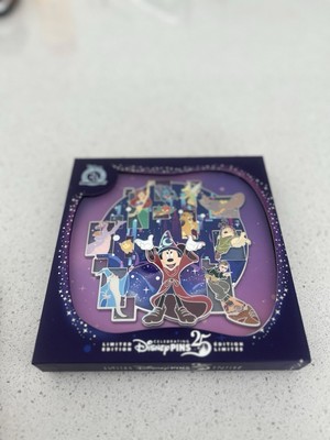 Jumbo Disney pins limited edition 2025