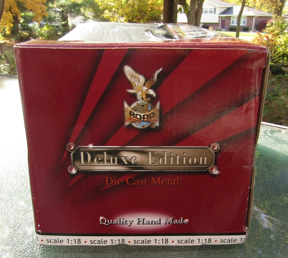 2001 ROAD Signature Die-Cast Metal Deluxe Edition 1963 Chrysler Turbine UNUSED - Image 4 of 4