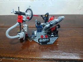 LEGO the LEGO Movie: Melting Room (70801) Complete Retired Set