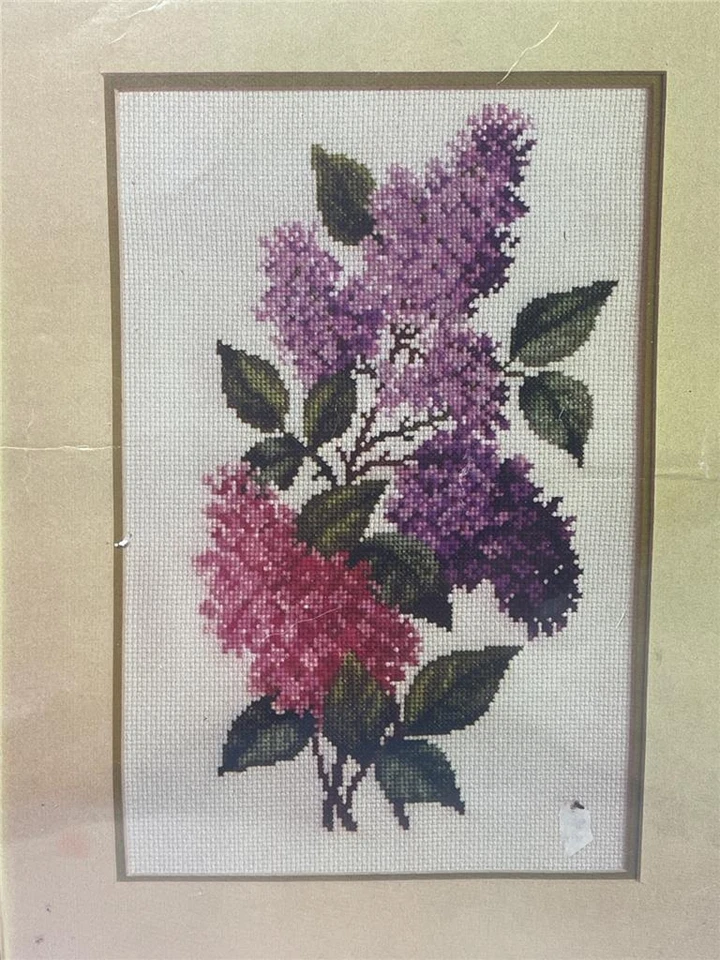 VINTAGE BERNAT CHART From Kit - LILACS - 12" x 16" - Image 2 of 2