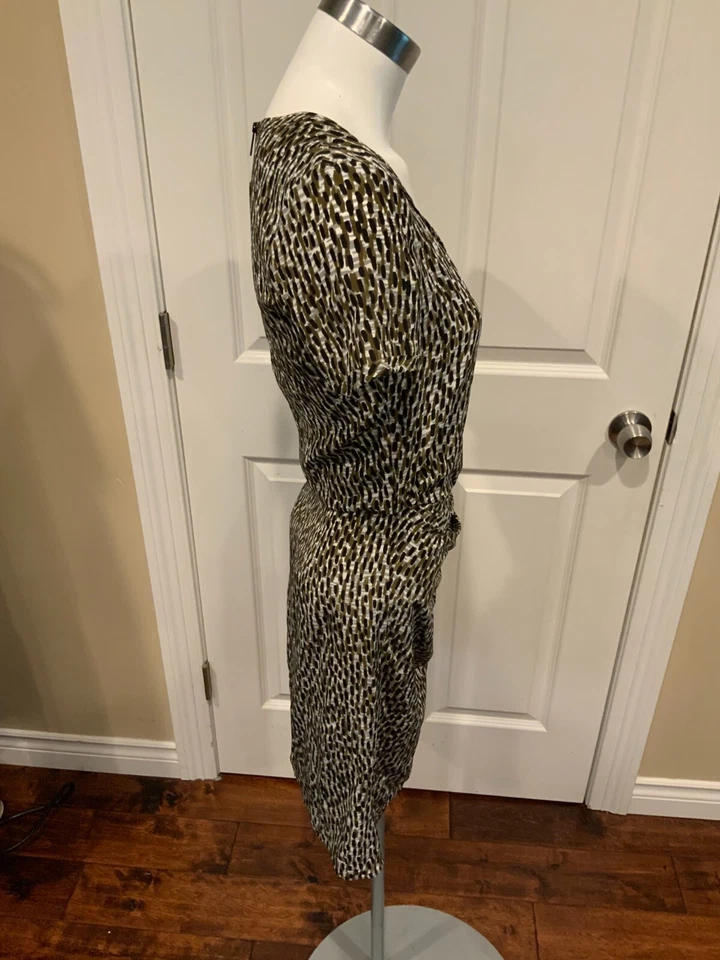 Vestido lápiz acanalado 100 % seda verde y negro Burberry Brit, talla 4 (Estados Unidos), 6 (Reino Unido) Foto 4 de 4