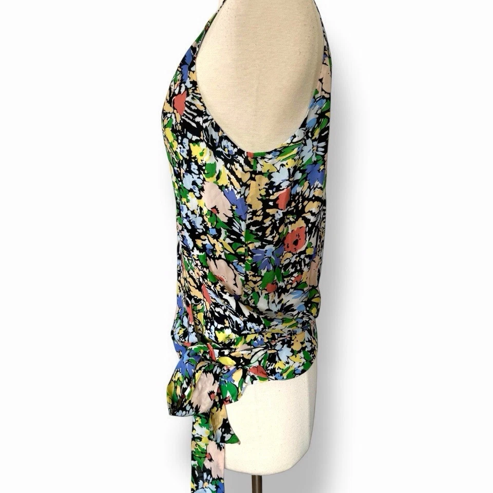 Blusa Top Parker Kenna Seda Floral Sin Mangas Cuello en V Mediana Foto 2 de 4