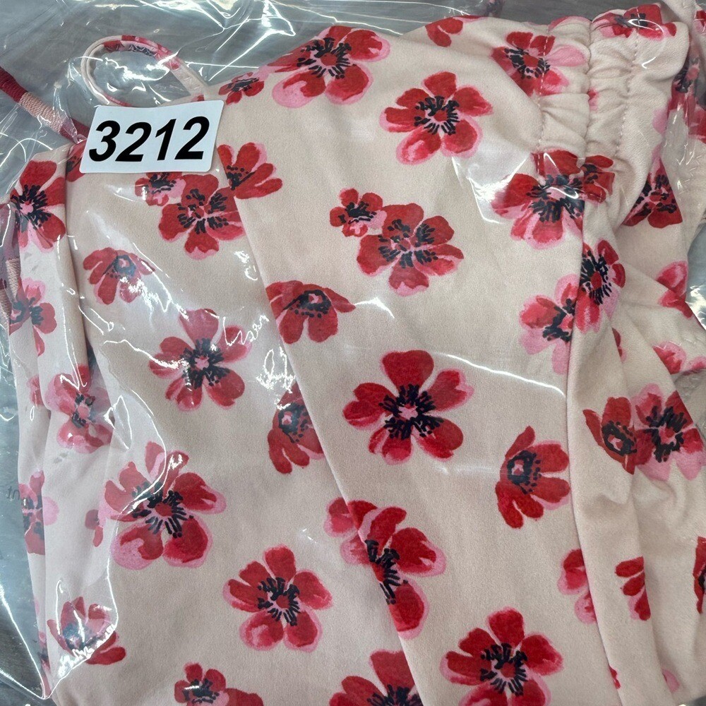 Kisuii Uma One Piece Swimsuit! Size large