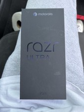 Motorola Razr Ultra 2025 512GB Hot Pink