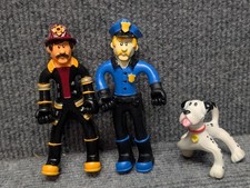 Kidkraft Everyday Heroes Fire Station Fireman Policeman Dog Figures Figurines